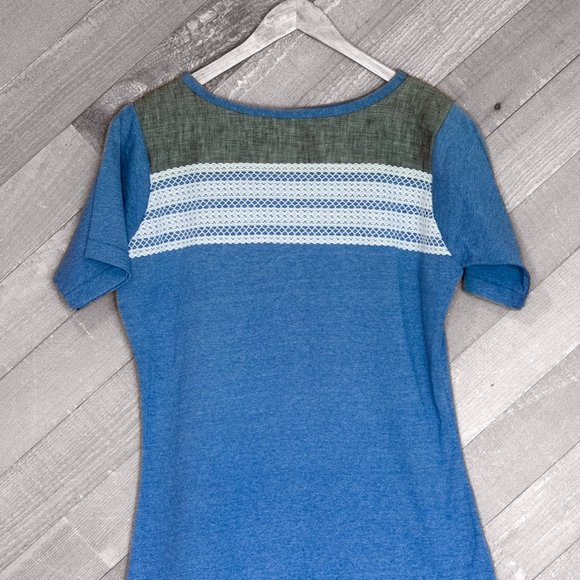 Lunaria Tops - medium blue tee shirt with lace